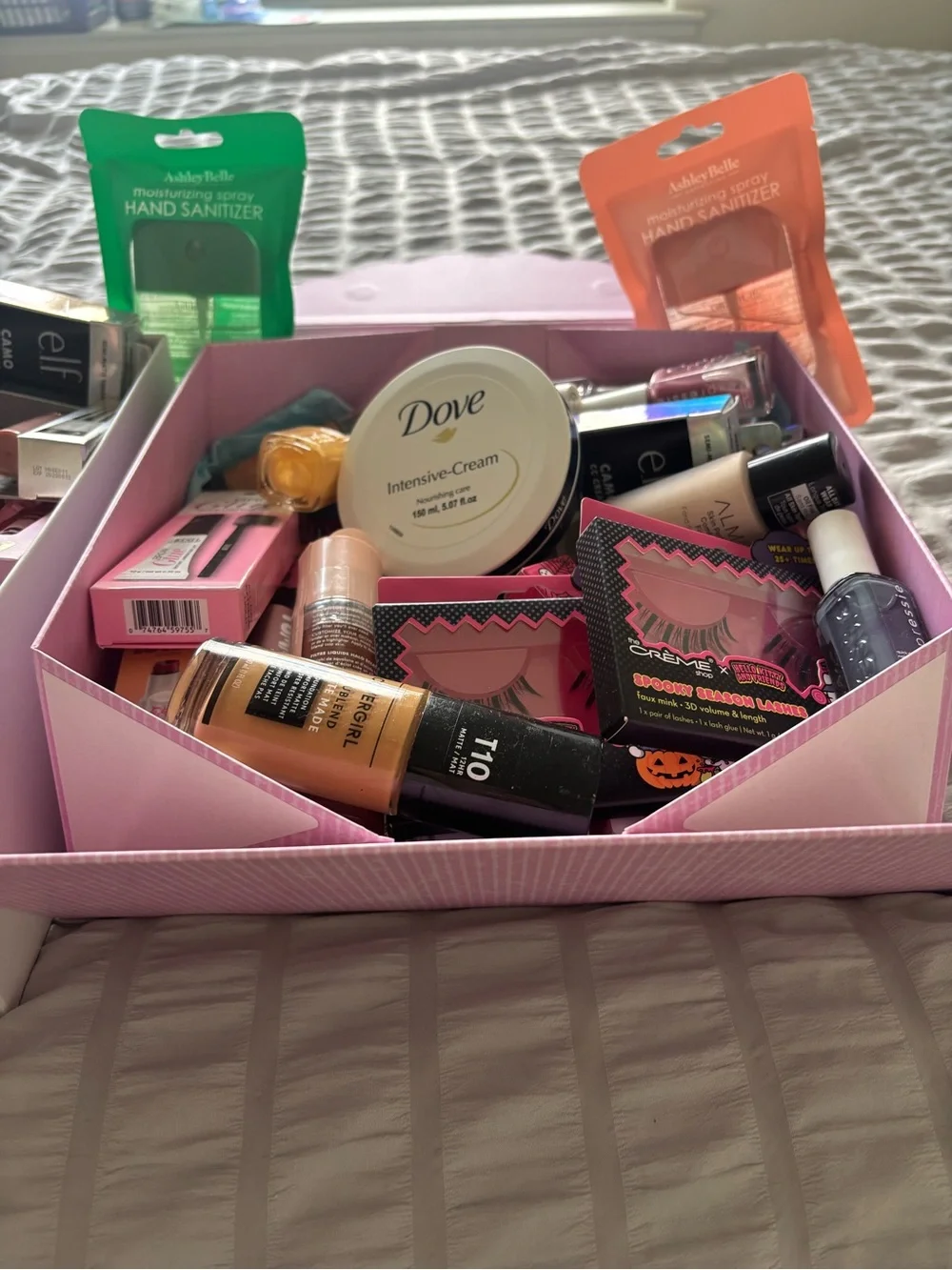 2 Mixed Women Makeup Bundle Gift boxes. Retail value $400